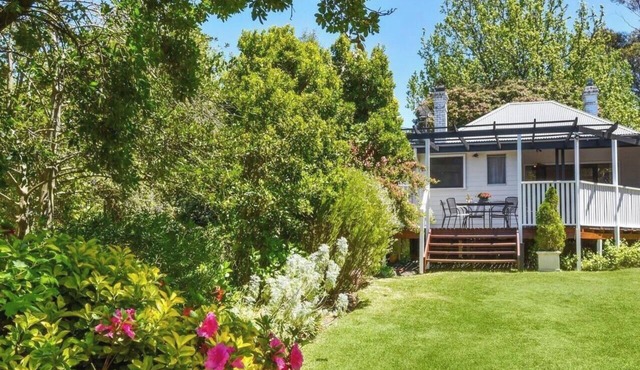 Little Pomander In Leura Mall