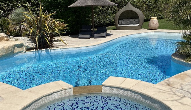 Little Provence house at the foot of the Alpilles mountains