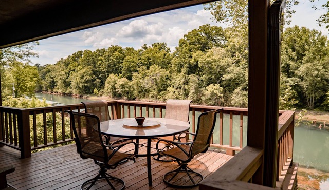 Little Red River Waterfront Cabin for a perfect fishing getaway!