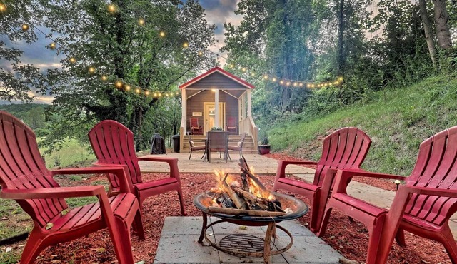 Little Red Roof, a tiny house in the GA mountains!