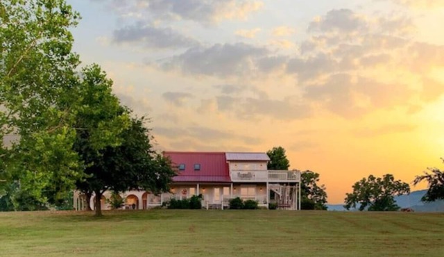 Little River Guest House at Tennessee RiverPlace