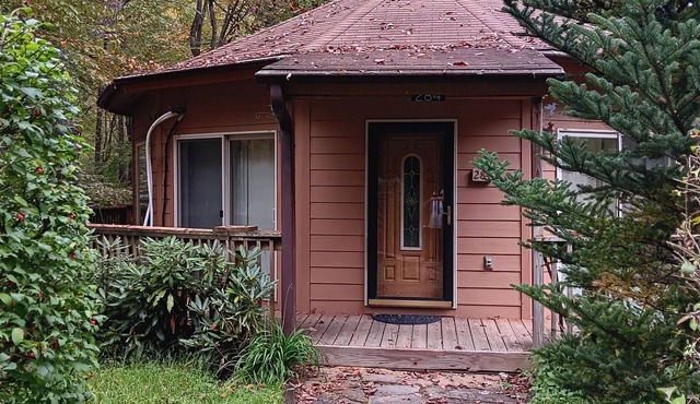 little round house