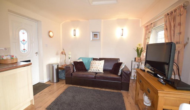 Little Rushbrook Cottages