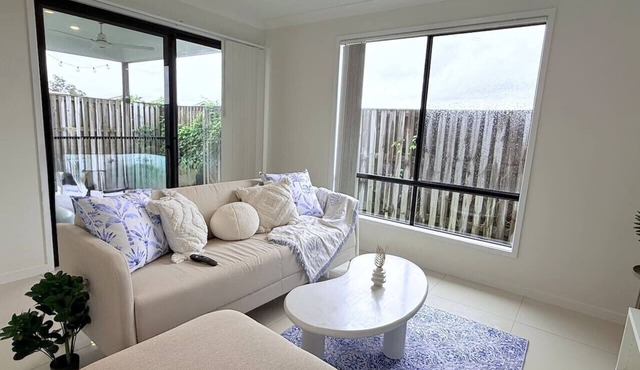 Little Santorini Home - Family