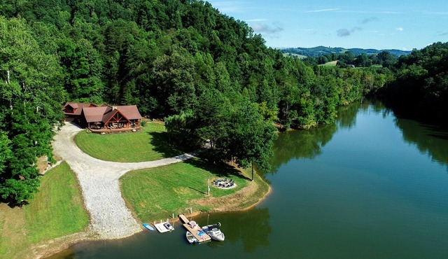 Little Sycamore Creek Landing - PRIVATE Norris Lakefront Cabin Views