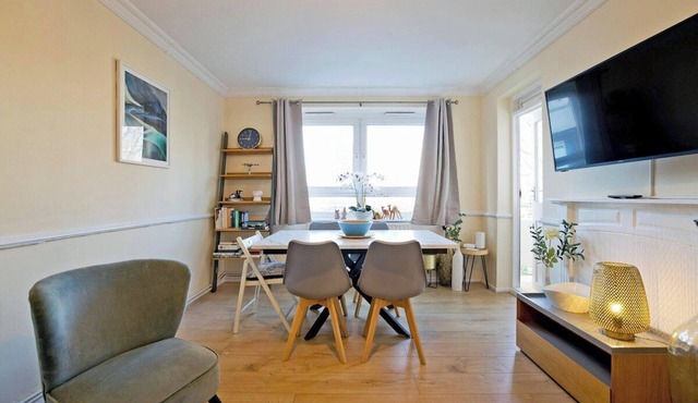 Little Venice in Paddington central London 3 bedroom apartment