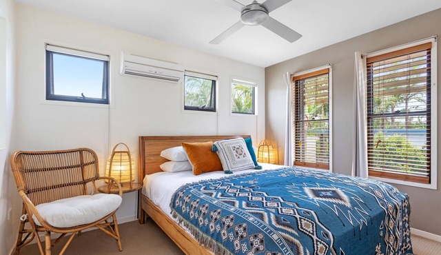 Little Whale House a Beachside Oasis the heart of the Sunshine Coast, 🐶 friendly