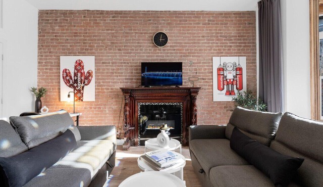LiV MTL | Downtown 1BR + Fireplace F1 Grand Prix
