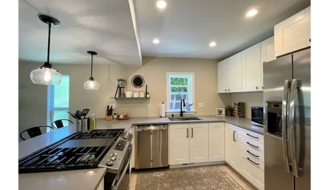 Livable D near Lake Washington!