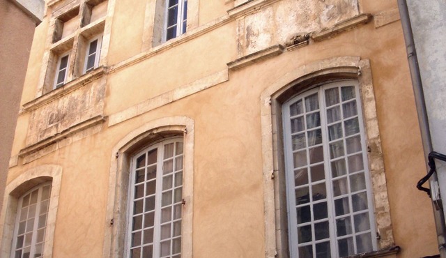 Live a unique 'provencale' experience in the heart of the Luberon