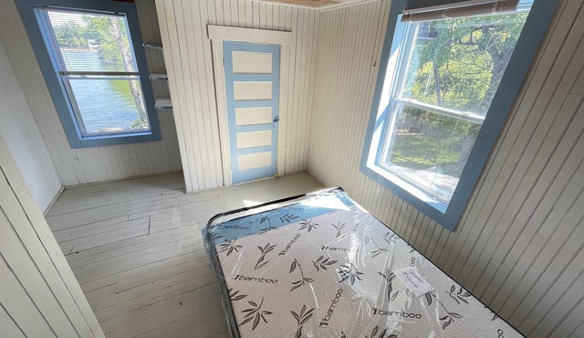 Live at the St Lawrence river on your family friendly private island