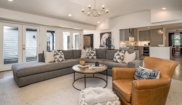Live in LUXURY! Private home just minutes from all that Nashville has to offer..