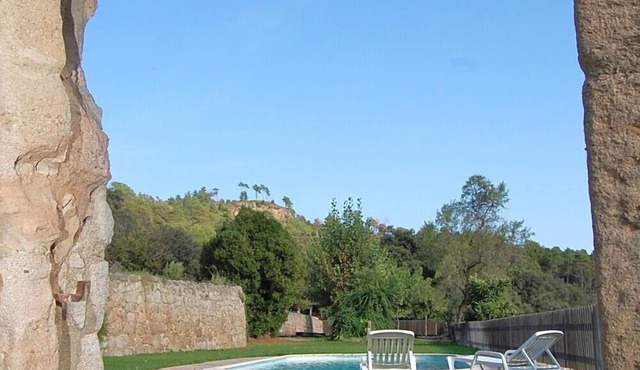 Live in outstanding surroundings in a beautiful rual apartment with lovely pool