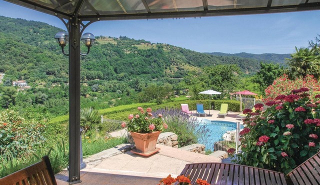 Live in the beautiful natural park of the Monts de l'Ardèche.