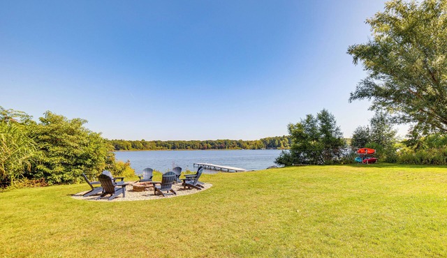 Live Large on Saddle Lake! Family Home w/Dock