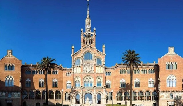 Live Like a Local in Central Barcelona – 3BR Apartment with Balconies