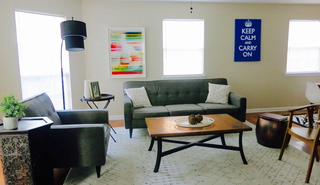 Live like a local in private 3-Bdrm home. Easy access to DT ATL by car or train