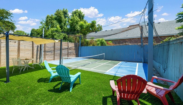 Live NOLA-4 Beds, Laundry, Screened-In Porch w/BT-SS Speakers & Pickleball Court