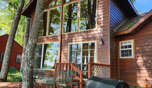 Live Oak Cabin- Cabin on the Chippewa Flowage within a Resort