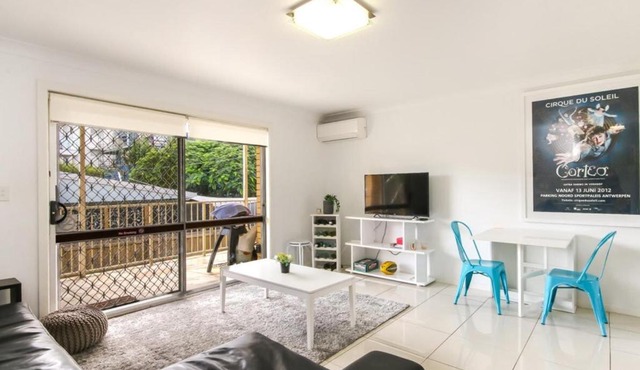 Live the Beach Life Wifi - AC - Beach Bicycles