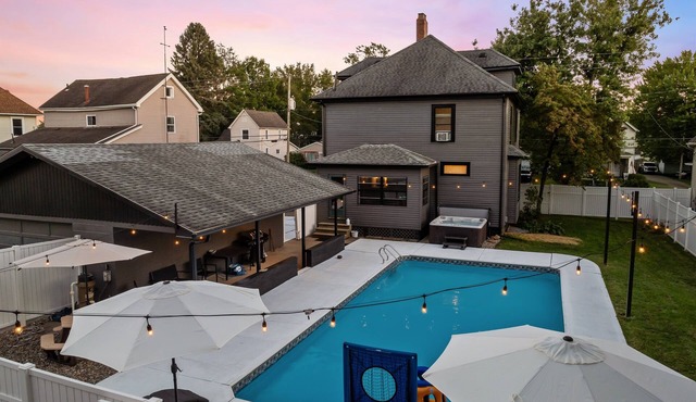 Live the Game: Pool, Cinema, Gym, Jersey Wall