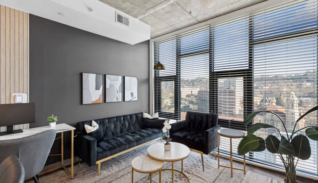 Live the High Life – Chic 2BR Apartment in BHM