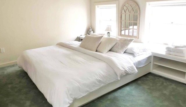 Live & Work in Style