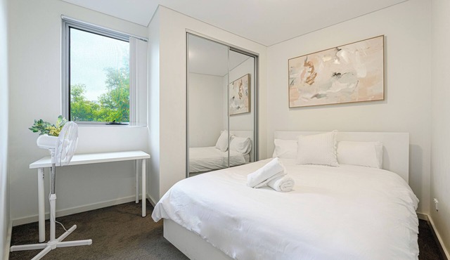 Liverpool 3Br APT Business/Hospital/Parking/8ppl