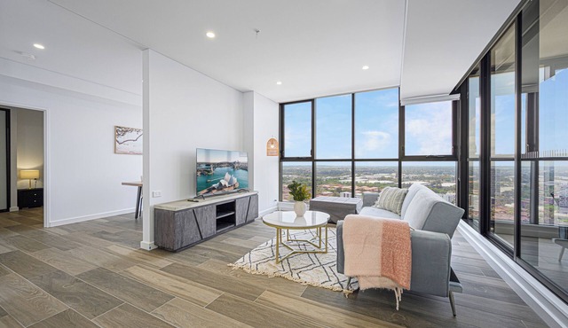 Liverpool Brand new 2 Br Apt City View + Parkingn