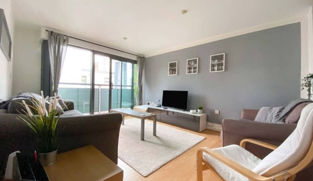 Liverpool One Beautifully Presented 2 Bedroom Apartment