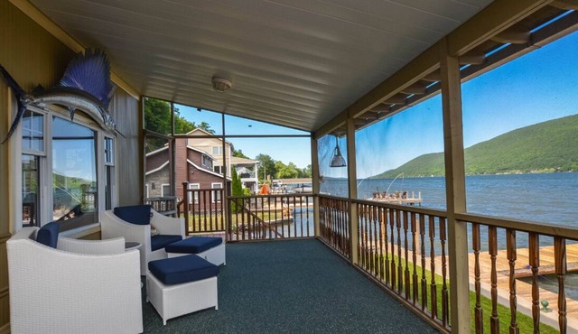 Livin' on the Edge: Spectacular Waterfront Property