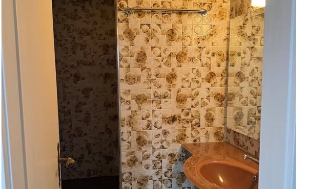 Living in a 1970s villa