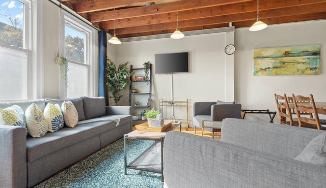 Living on The Edge of Capitol Hill, METRO subway