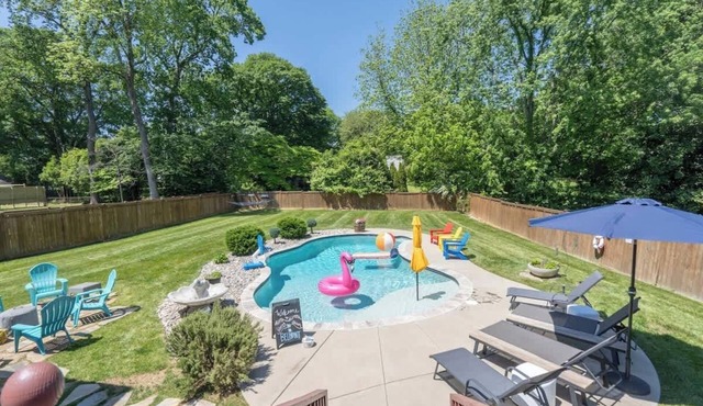 Living The Dream in Belmont N.C./Heated Pool!
