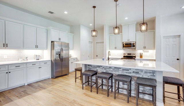 Livingston Retreat w/Patio & Charcoal Grill