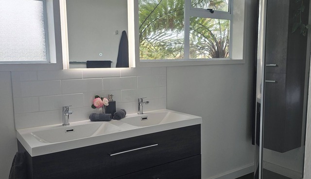 Livingstone Retreat is perfect for family's & large groups to relax & enjoy!