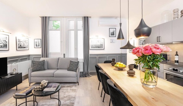 LivinParis | Luxury AC 4 Bedrooms Auteuil Eiffel I
