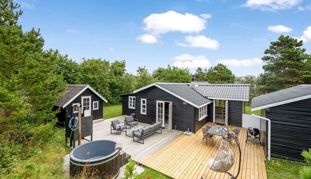 "Ljuba" - 700m from the sea by Interhome