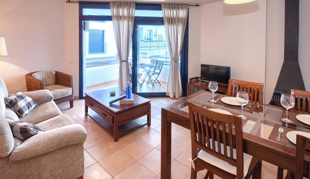 LLAFRANC MAR FIRST FLOOR APARTMENT 1B
