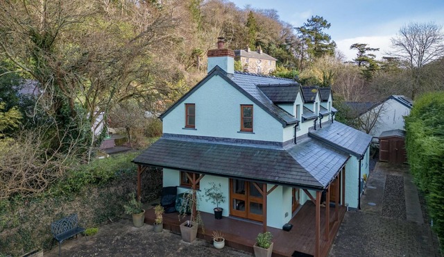 Llais Afon - 3 Bedroom Holiday Home - Fishguard