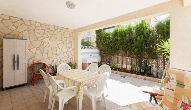 LLAMÀNTOL - Cosy house with private terrace near the beach.