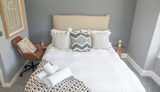 Llandudno Luxurious Apartment – Coastal Comfort Near Colwyn Bay | WiFi & Parking