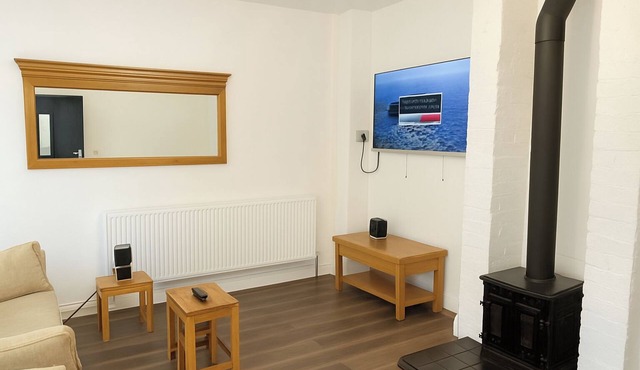 Llangollen - House - Sleeps 8- Garden