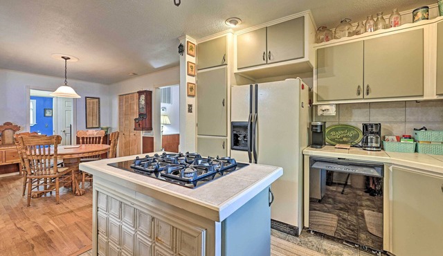 Llano Home with Yard: Walk to Restaurants!