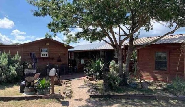 LLANO RIVER CABINS