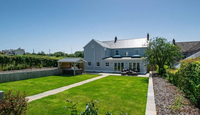 Llety Celyn - The Hollies