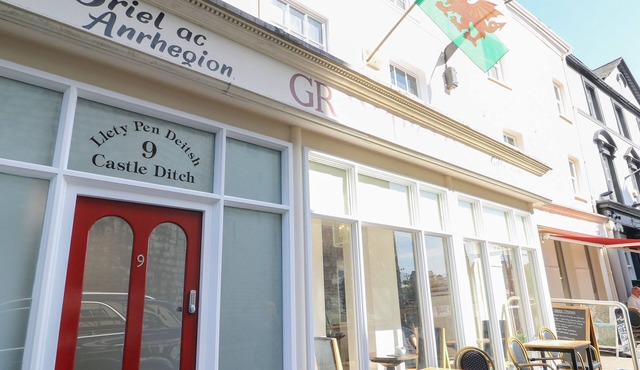 LLETY PEN DEITSH 2, family friendly in Caernarfon