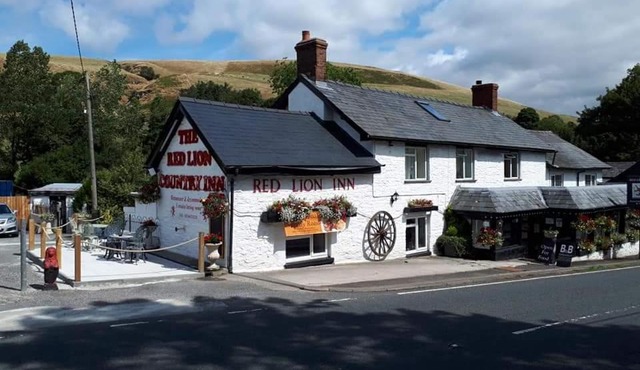 Llew Coch B&B formerly The Red Lion inn