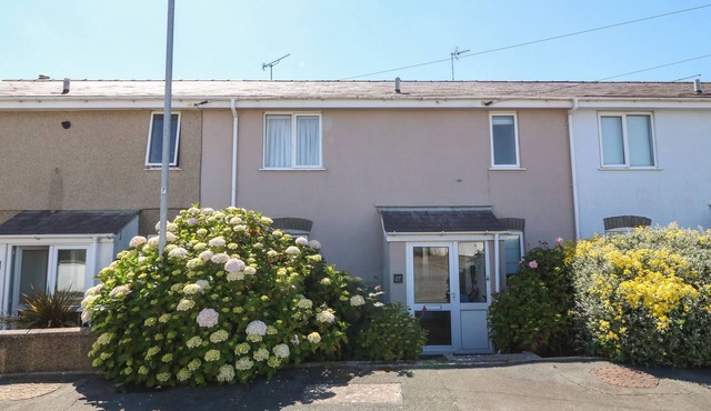 LLWYN GWALCH, pet friendly, country holiday cottage in Morfa Nefyn