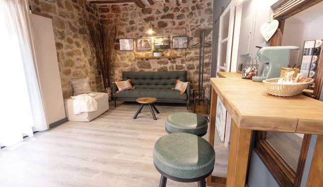 Lo Raconet dárnes, a rural apartment in the historical center of Arnes.